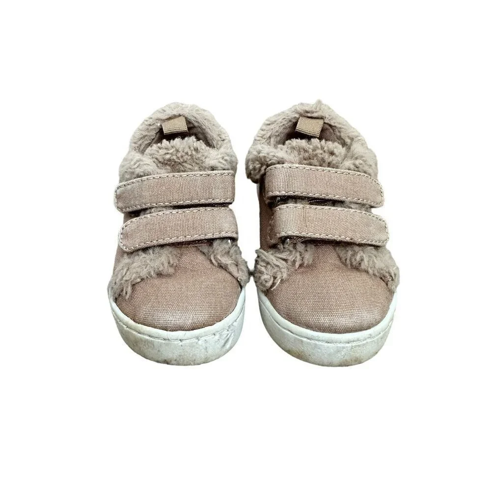 Gap Fur Lined Strappy Sneakers
